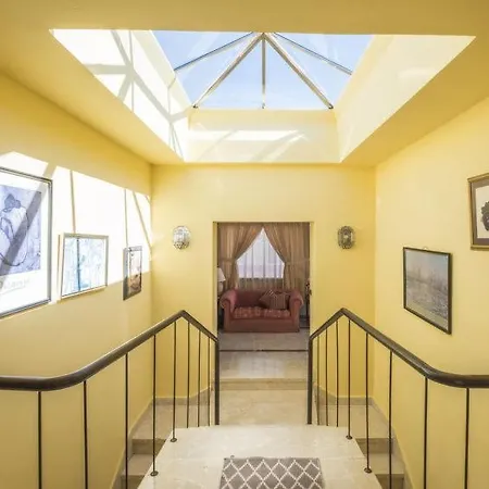 Nyaraló Sleeps 6 Pool Wifi